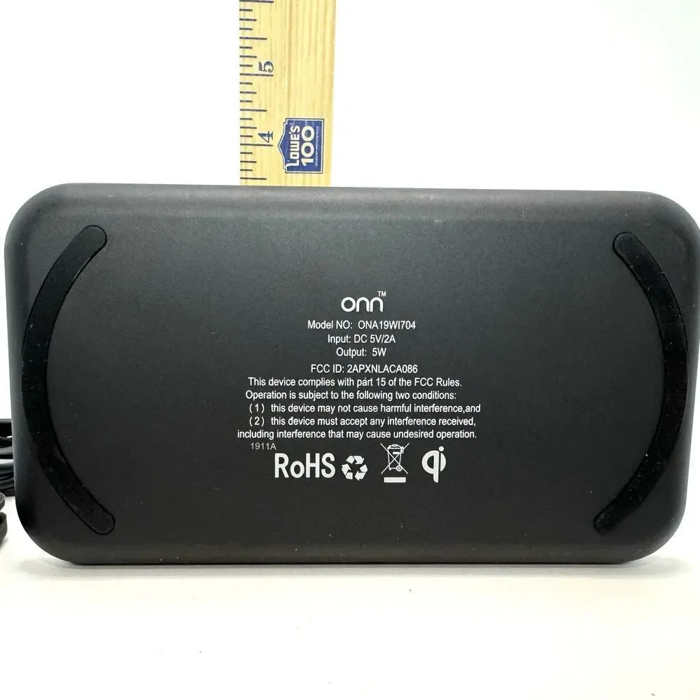 Onn ONA19WIT704 5W Wireless Watch and Phone Charging Stand Black